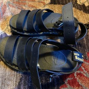 Dr martens women’s sandals size 8 gladiator strappy platform sandals NEW
